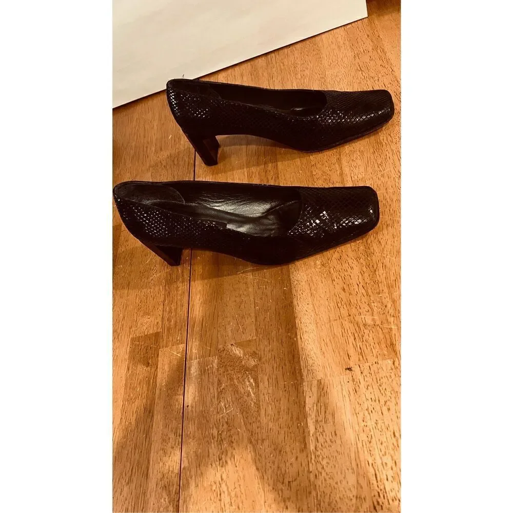 Stuart Weitzman Black Leather Snakeskin Embossed Leather Square Toes Block Heels